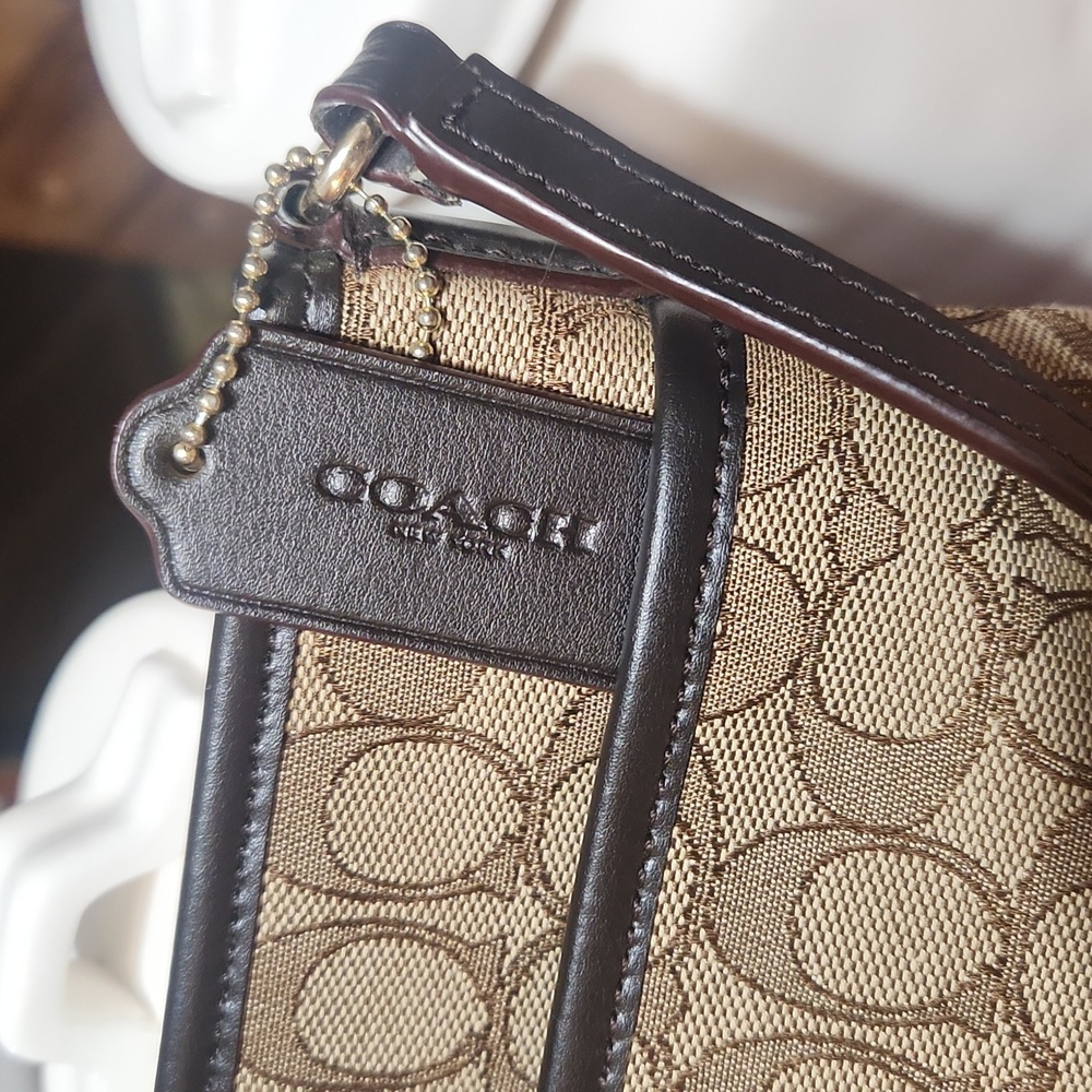 Coach Bag - Picture 3 of 15